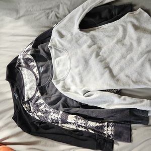 Old Navy Thermal Tees 4